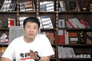 双厨狂喜！？UFC明星张伟丽&闫晓楠为勇士附加赛加油！